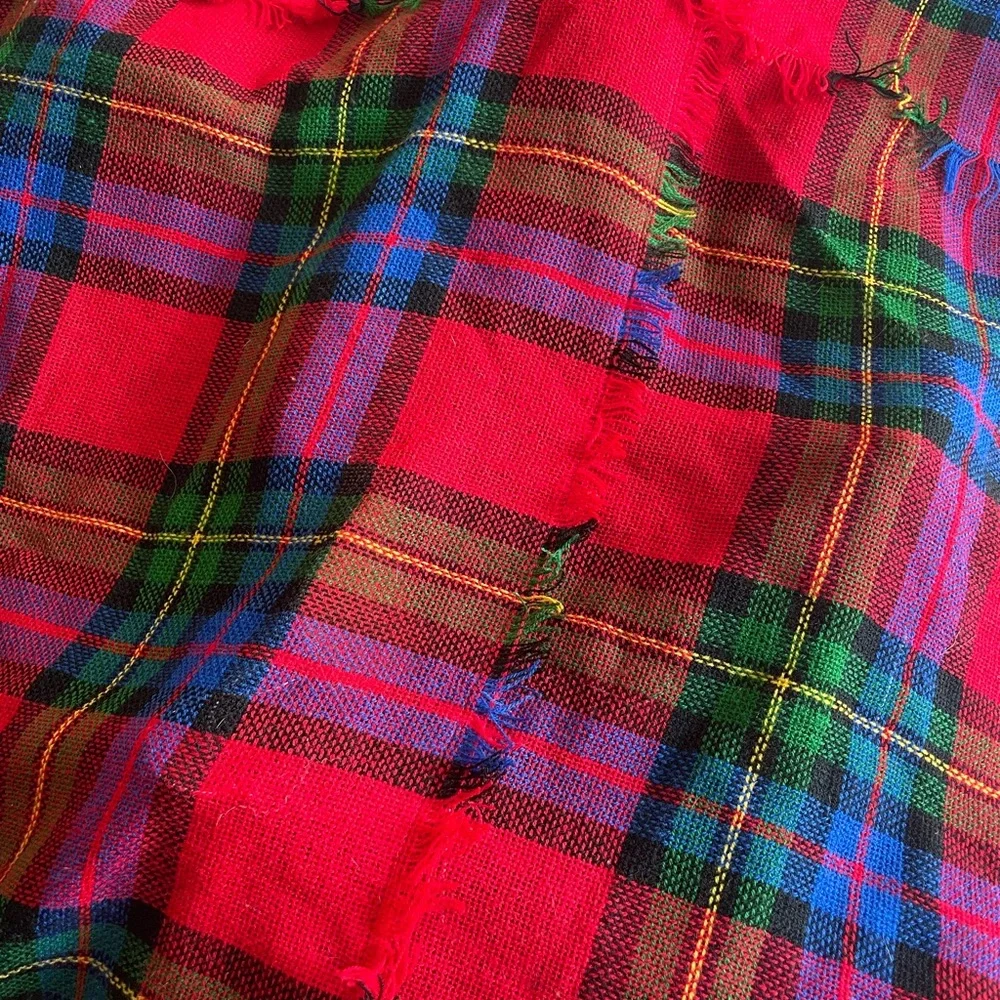 Large Red Plaid / Tartan Scarf BY CASHMILON (Japan) - Picture 2 of 7